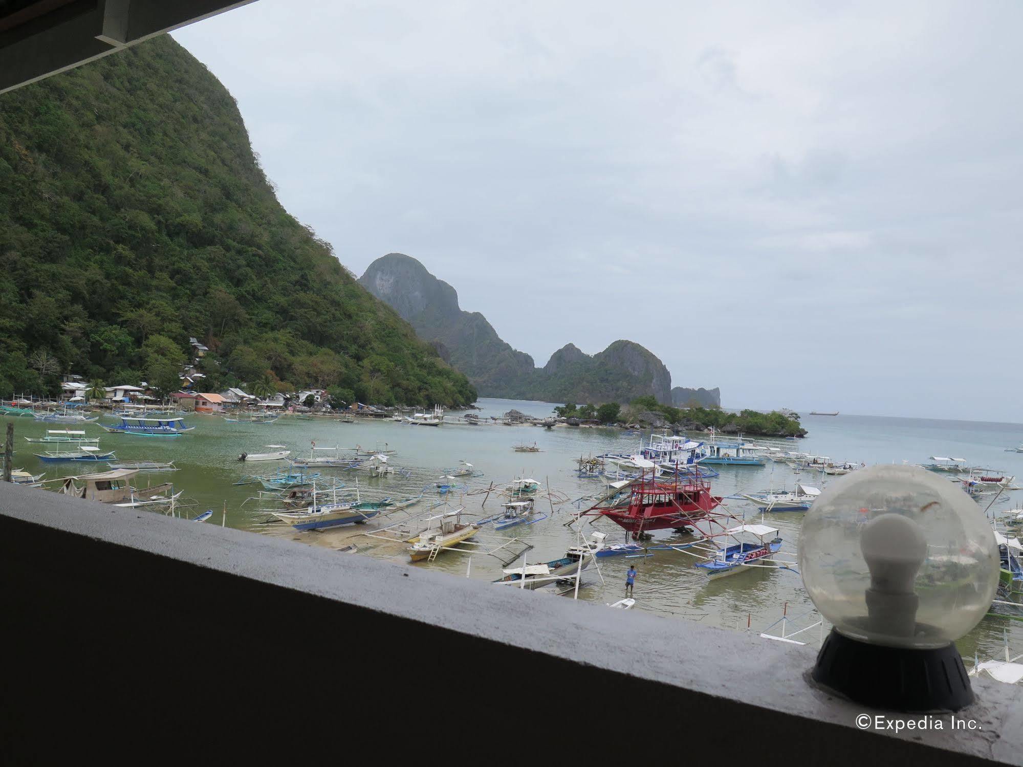 Dayunan Tourist Inn Эль-Нидо Экстерьер фото